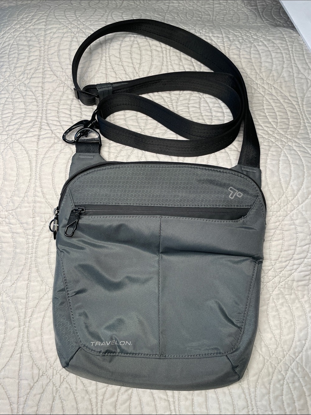 Travelon Unisex Gray Crossbody Shoulder Messenger Bag with Black Strap